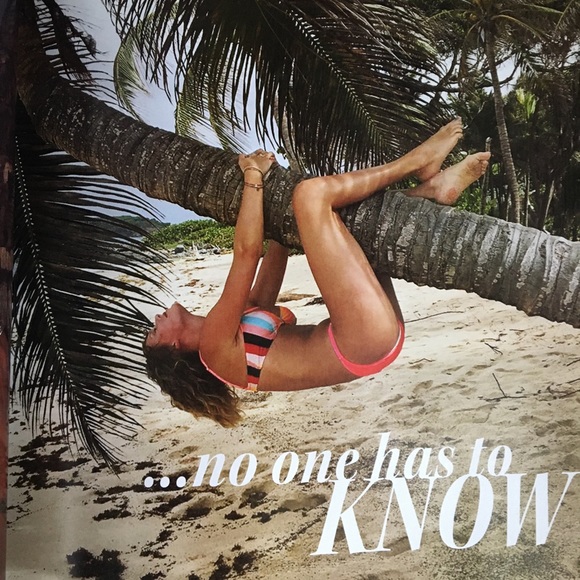 Reputation Volume 1 Magazine (Limited Edition) - Picture 5 of 5